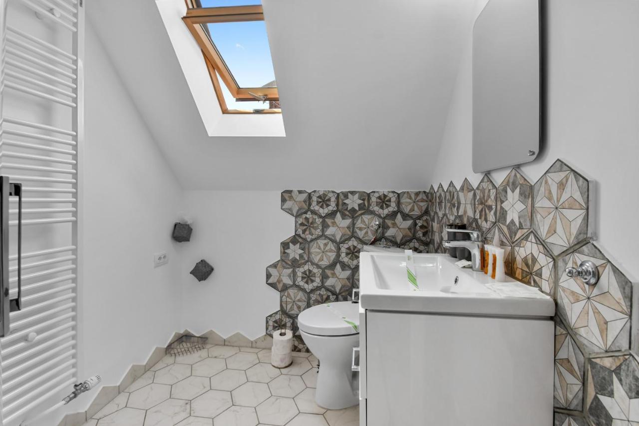 Two Bedrooms Hytta Apartment シナヤ エクステリア 写真