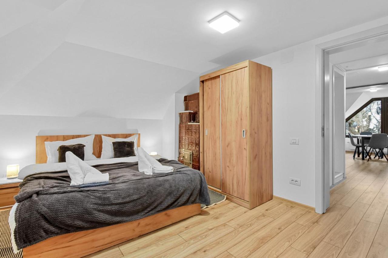 Two Bedrooms Hytta Apartment シナヤ エクステリア 写真
